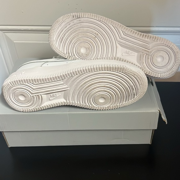 Nike air force 1s - Picture 2 of 4